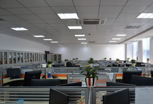 內(nèi)蒙古華電輝騰錫勒風(fēng)電取得風(fēng)機(jī)網(wǎng)罩加工用水洗干燥裝置專(zhuān)利，通過(guò)過(guò)濾網(wǎng)的設(shè)置便于對(duì)清洗時(shí)的雜質(zhì)進(jìn)行過(guò)濾:過(guò)濾網(wǎng)清洗